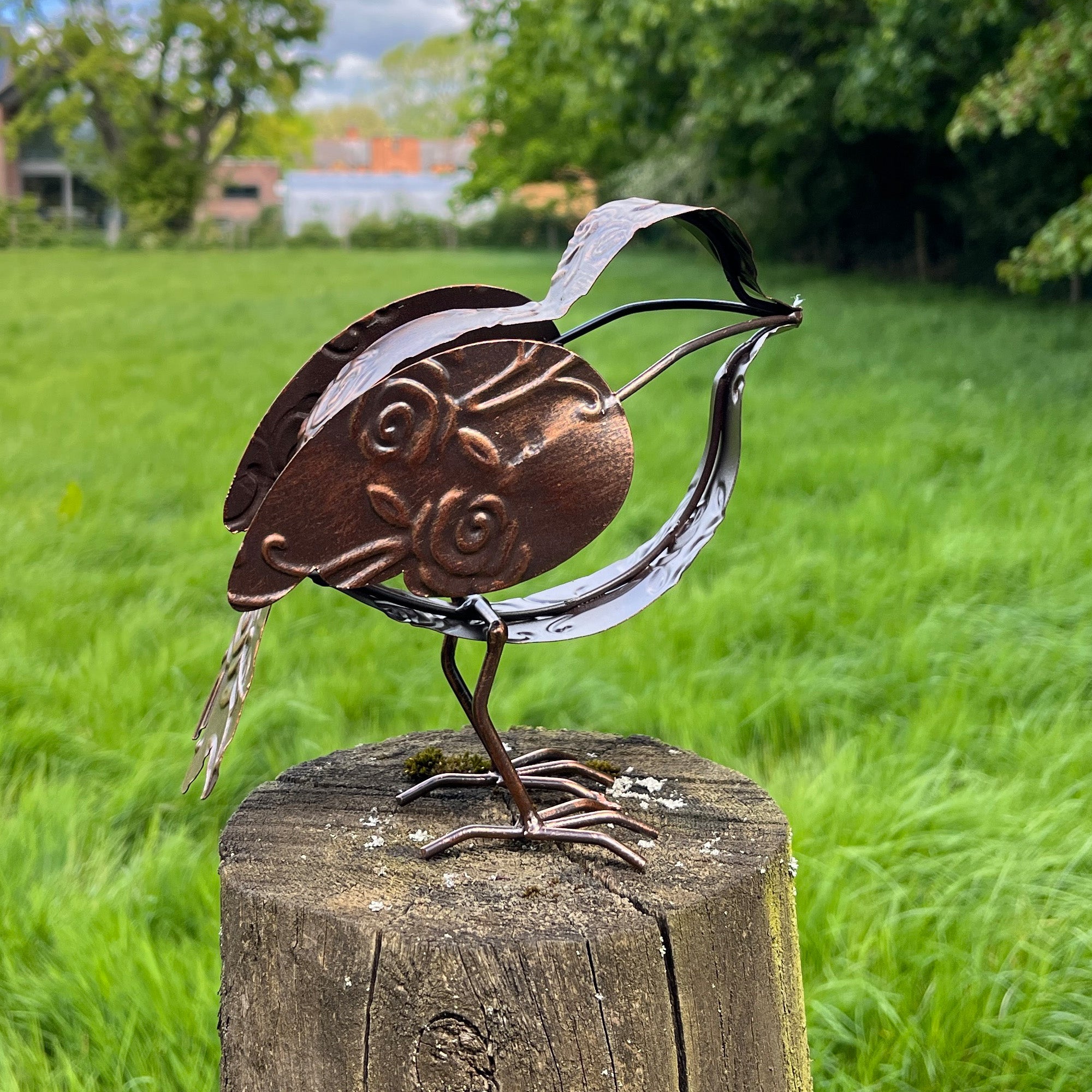 17cm Floral Robin Garden Ornament - Metal