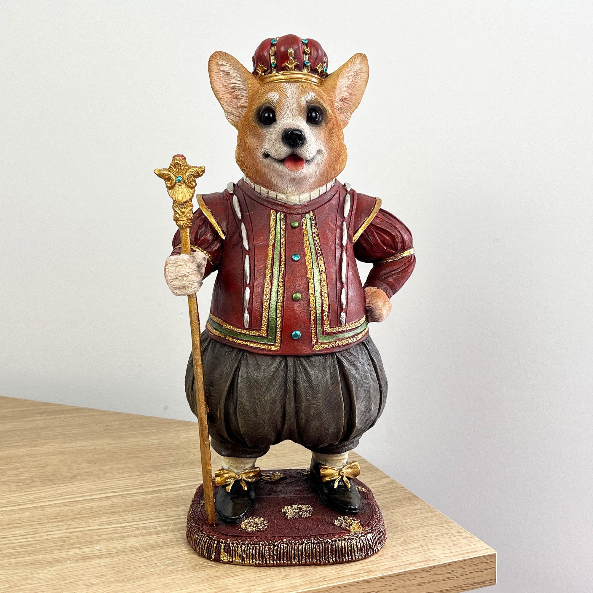 27.5cm Royal Butler Corgi Dog Ornament - Resin
