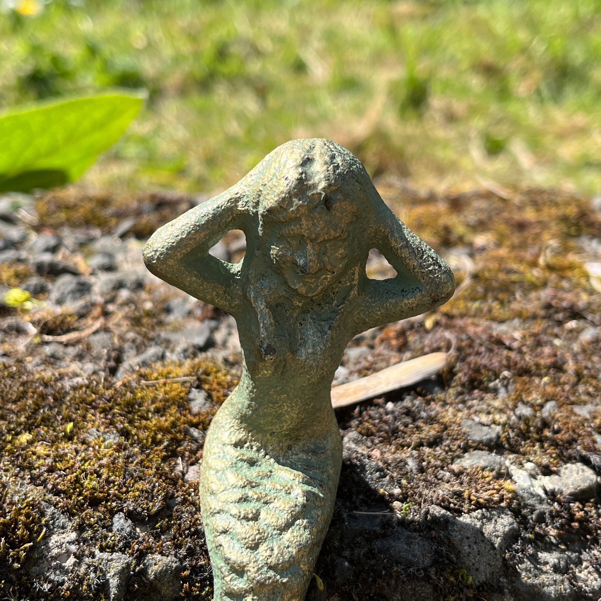 Small Sitting Mermaid Garden Ornament - Cast Iron