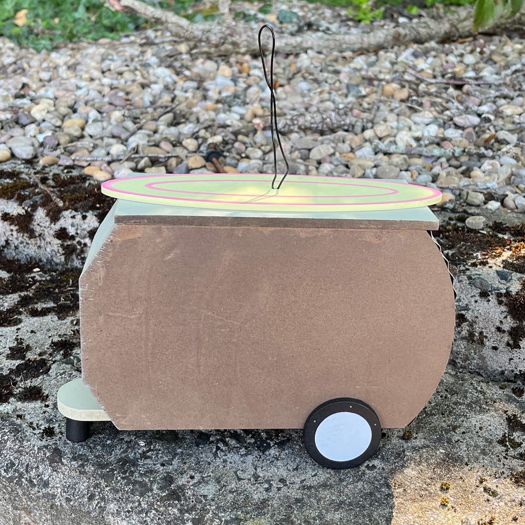 Quirky Caravan Bird House Garden Ornament – Welcome Surfboard Design