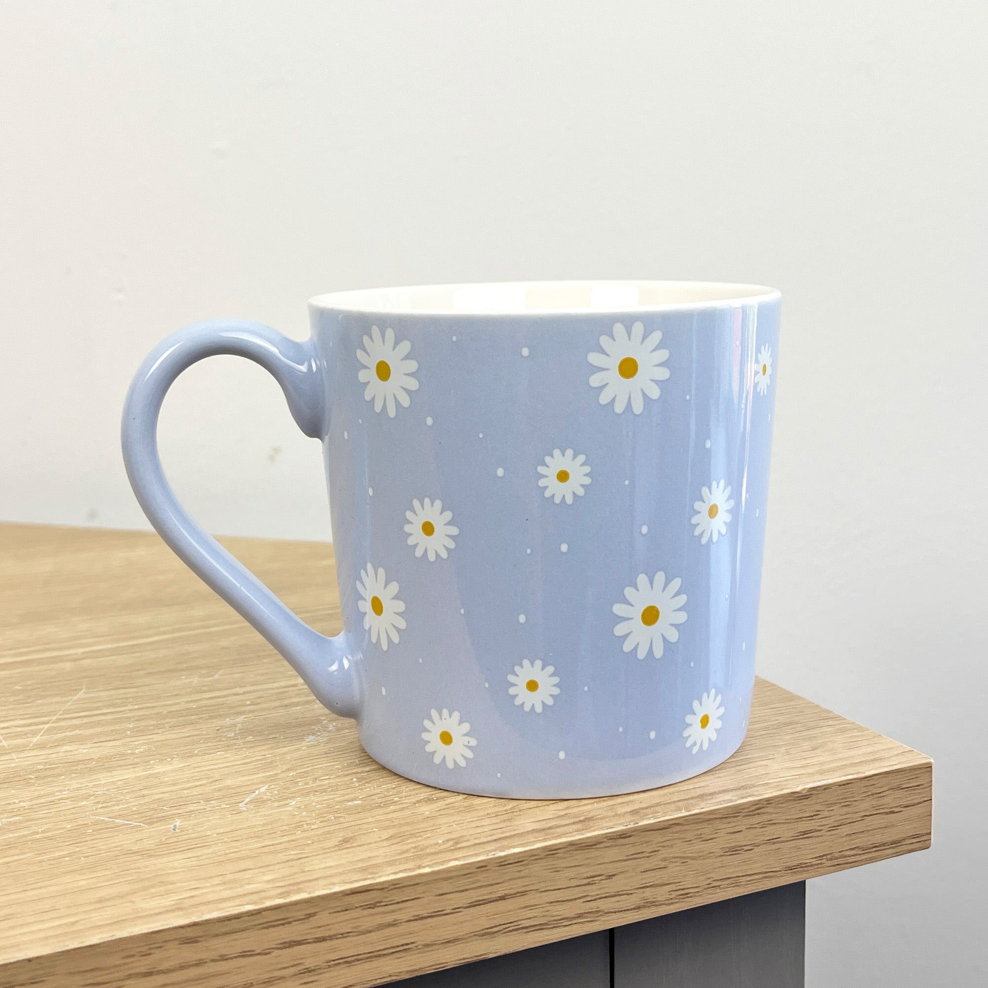 Set of 4 x 350ml Retro Floral Porcelain Mugs - Multi-coloured