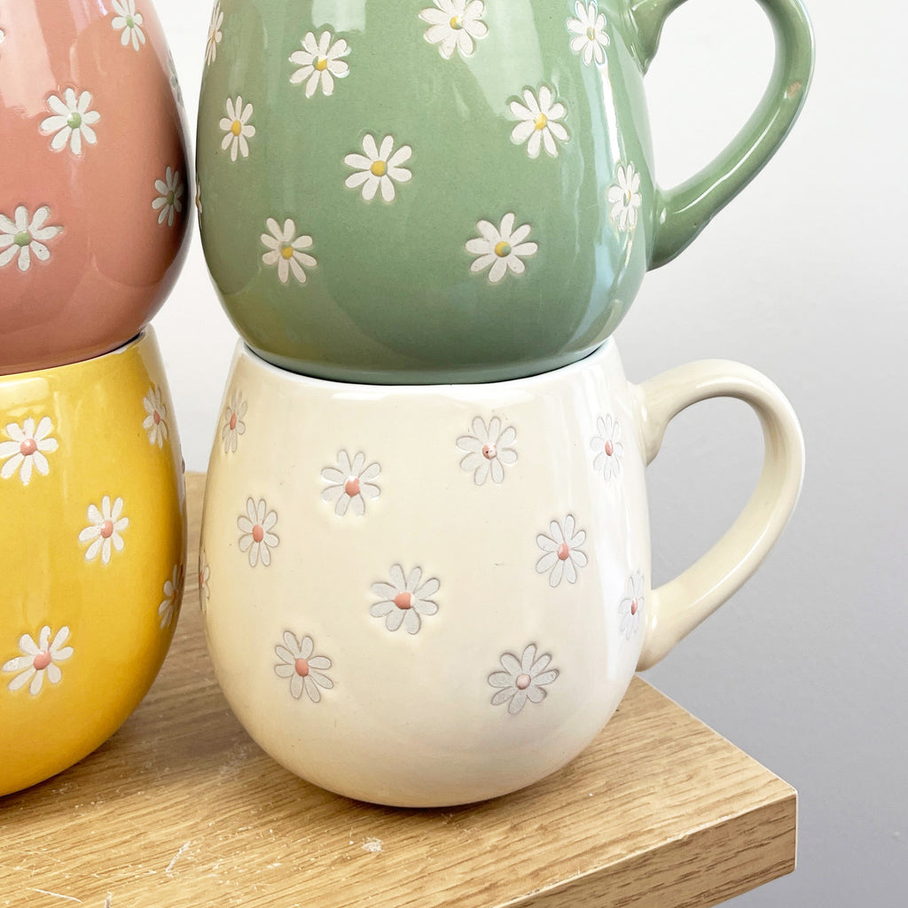 Set of 4 x 400ml Floral Daisy Stoneware Mugs