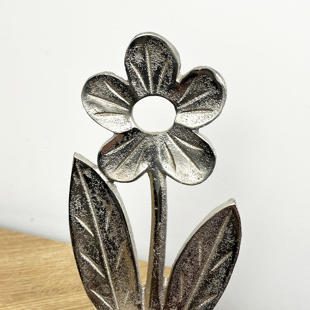 Set of 2 Metal Flower on Wood Ornaments - Aluminium
