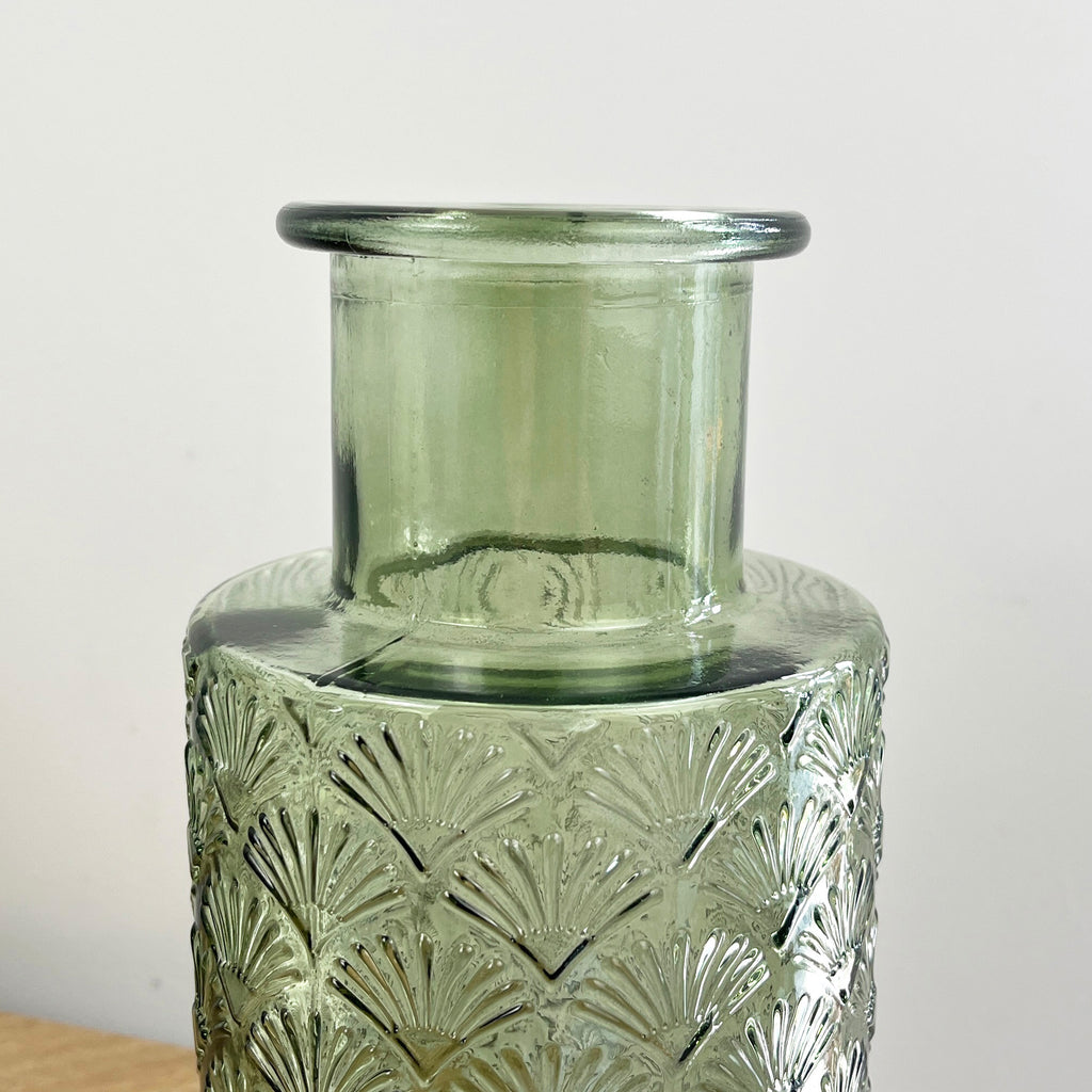 27cm Fan Tail Coloured Glass Vase – Green