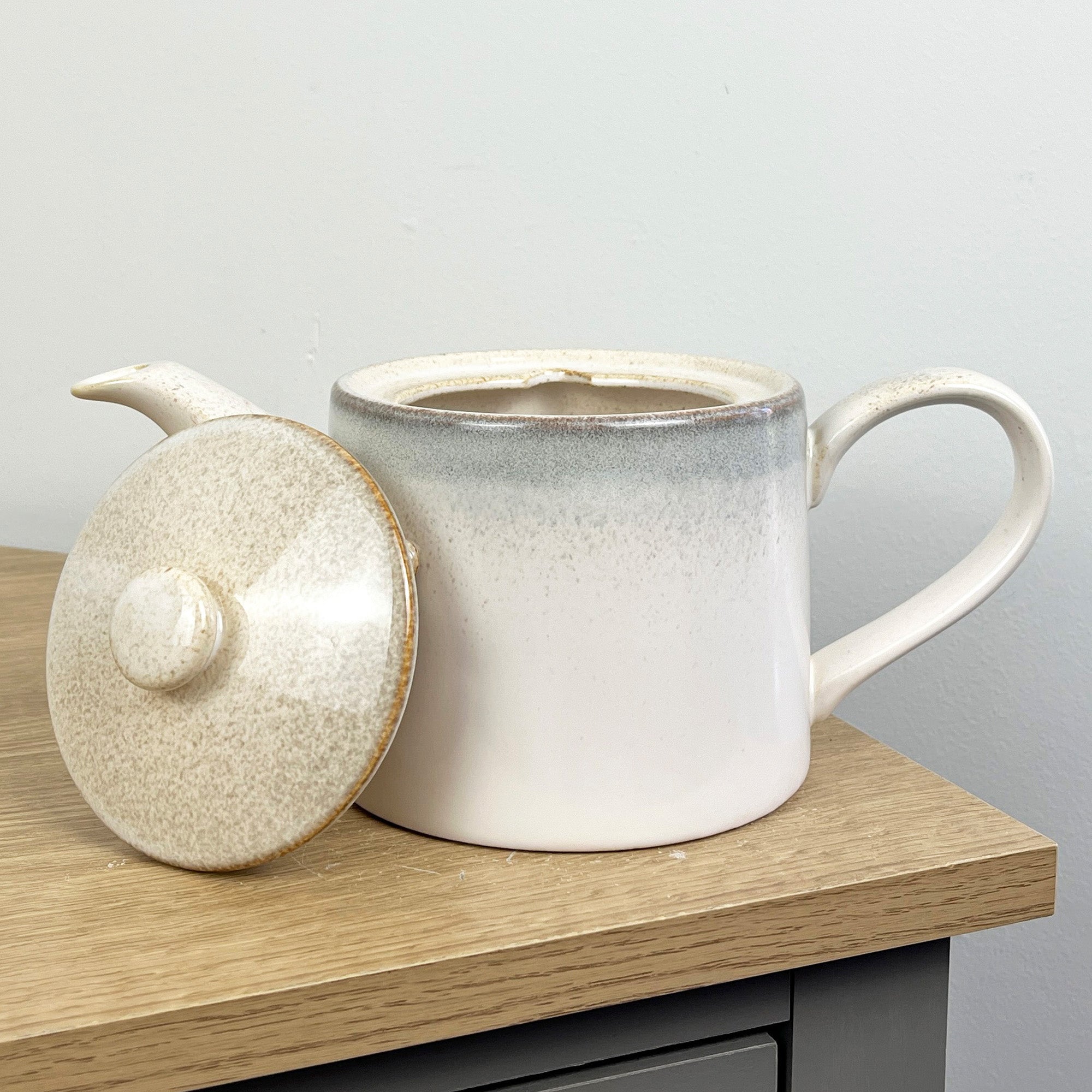 800ml Reactive Glaze Teapot – White