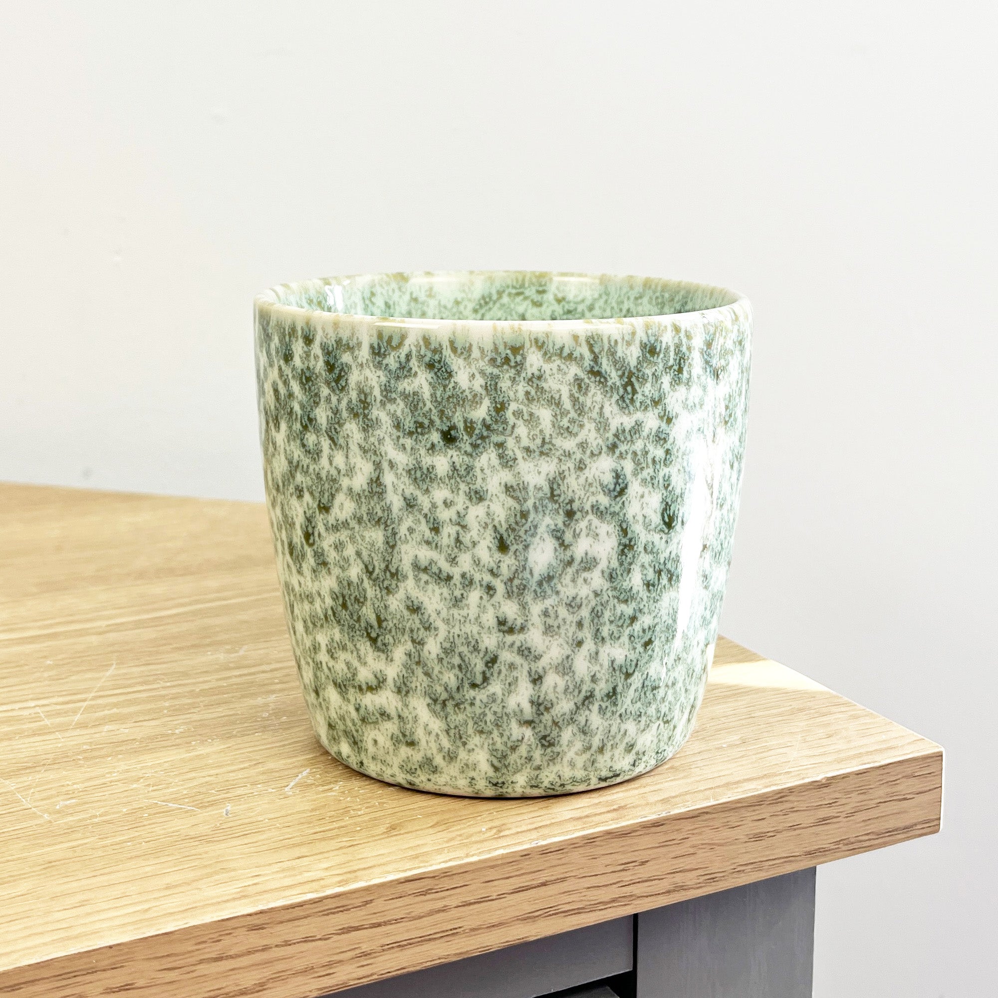 2 x 400ml Reactive Glaze Stoneware Mugs – Green