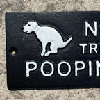 'No Tres-Pooping' Funny Dog Poop Wall Sign - Cast Iron