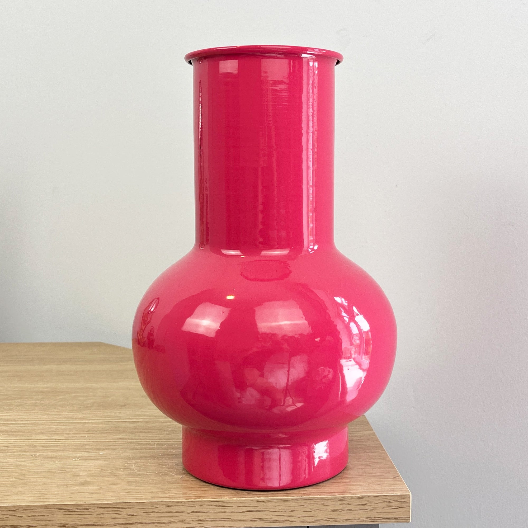 27cm Bright Pink Metal Vase