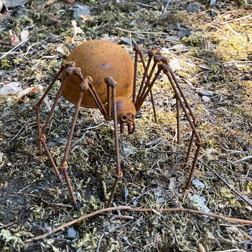 13.5cm Small Rusty Spider Garden Ornament - Metal