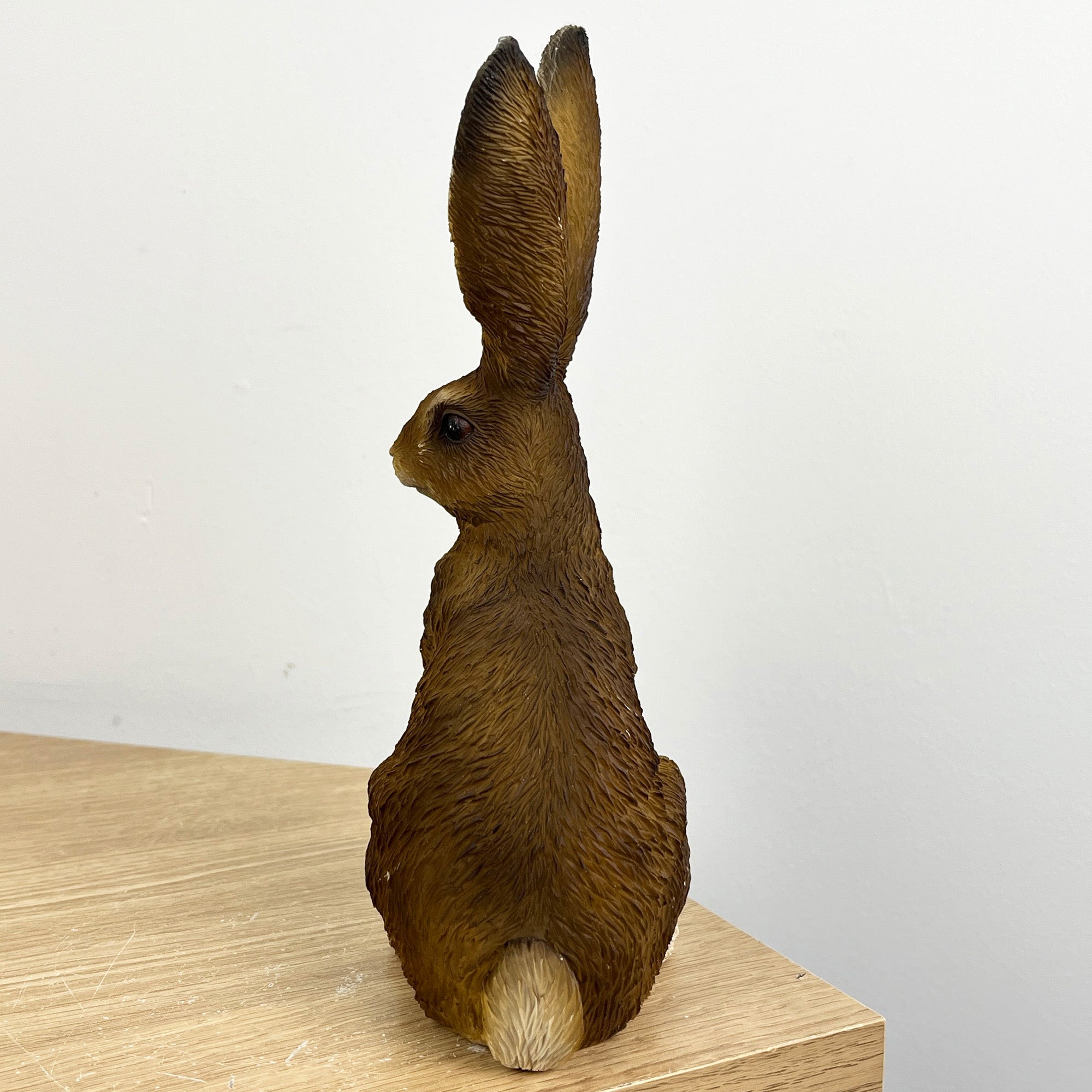 22.5cm Tall Sitting Hare Ornament – Resin