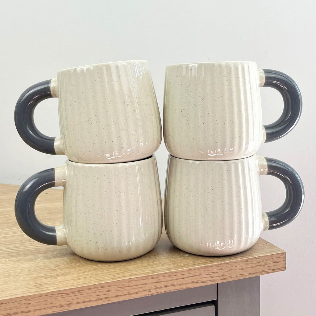 Set of 4 x 325ml Chunky Ribbed Stoneware Mugs - Beige