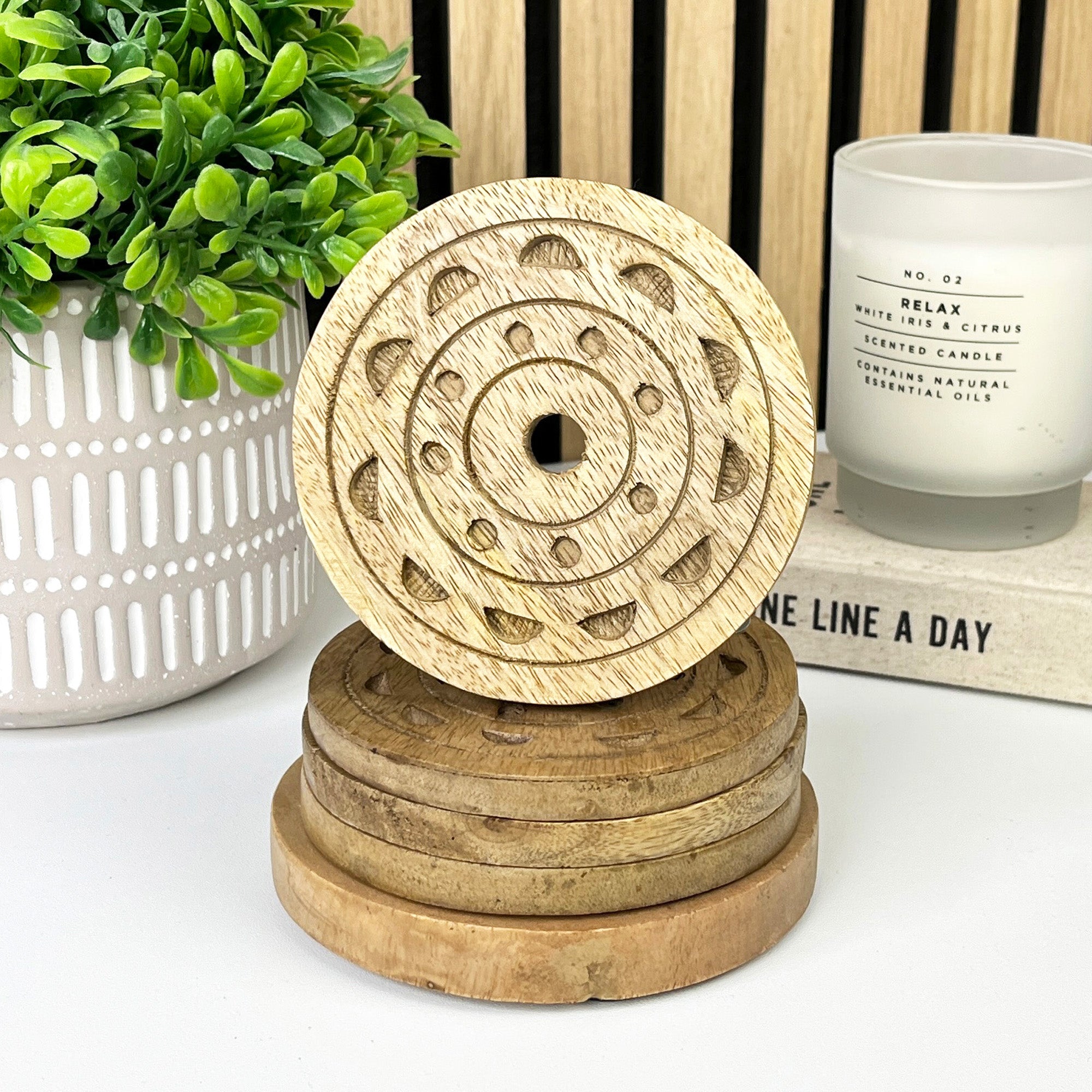 Set of 4 Round Wooden Drinks Coasters with Caddy - Hand Crafted