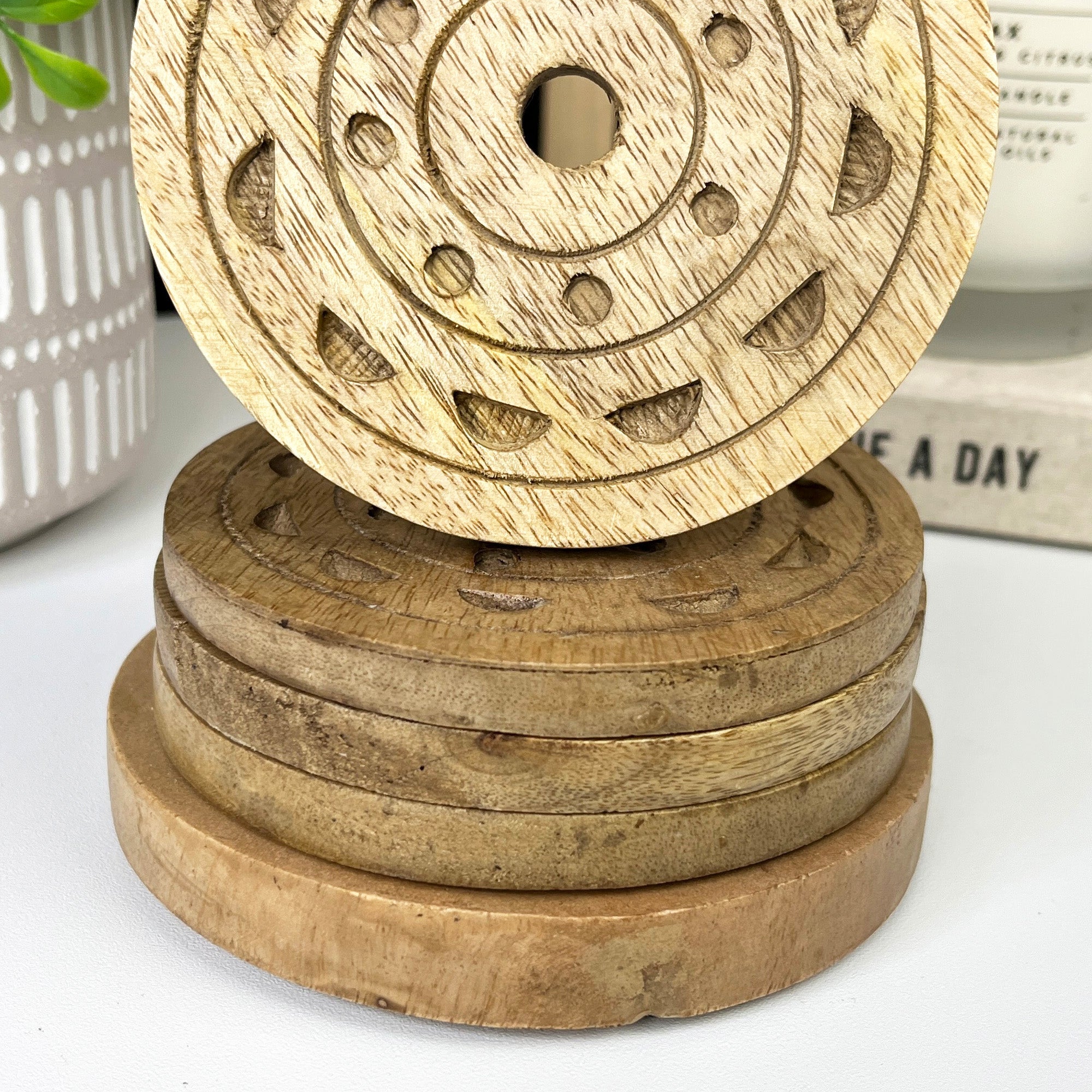 Set of 4 Round Wooden Drinks Coasters with Caddy - Hand Crafted