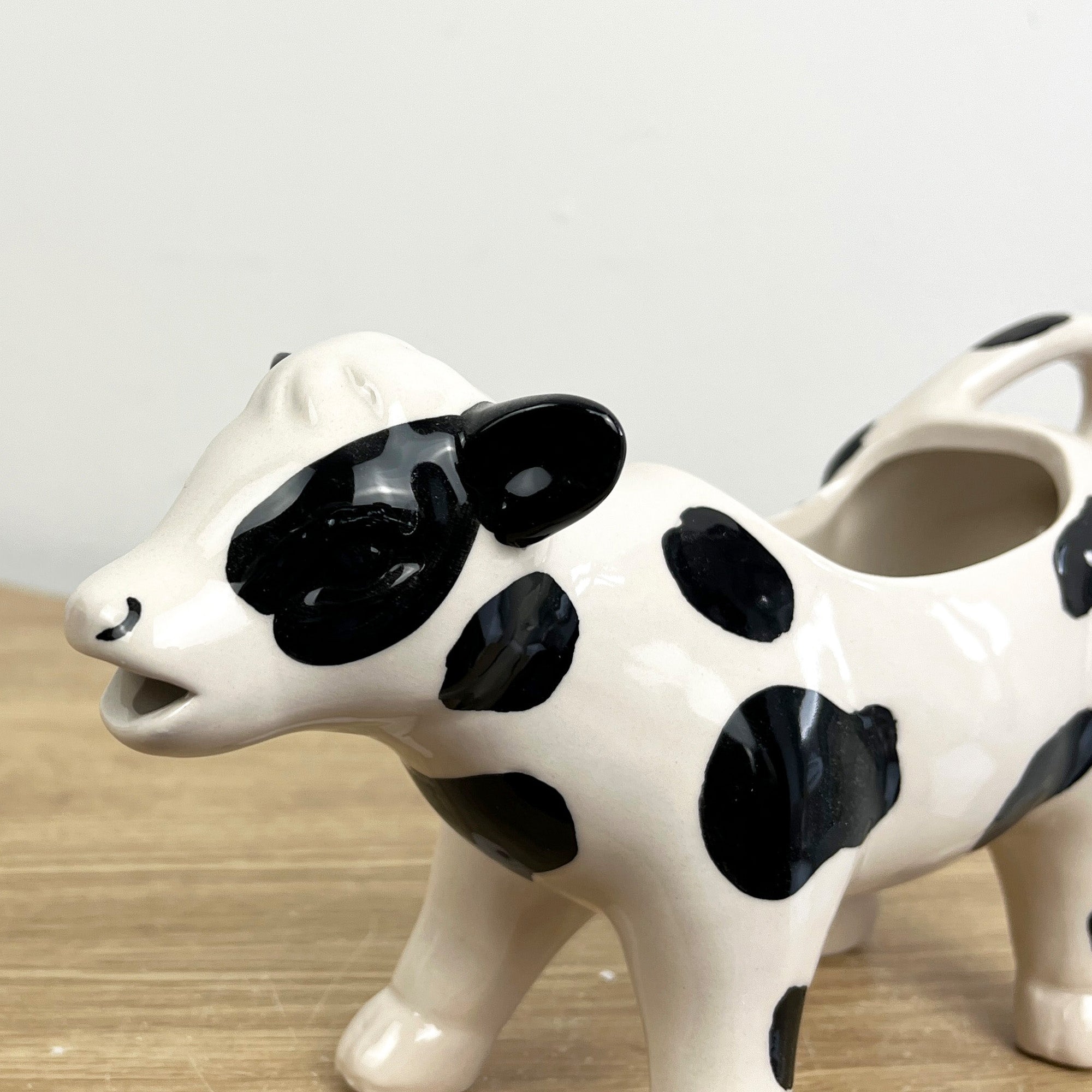 Novelty Cow Shaped Milk Jug – Ceramic