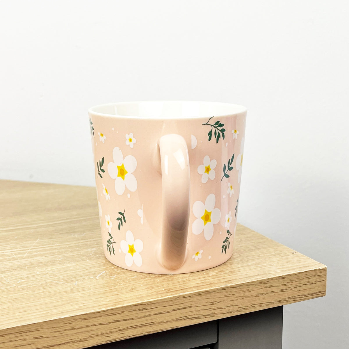 Set of 4 x 350ml Retro Floral Porcelain Mugs - Pink