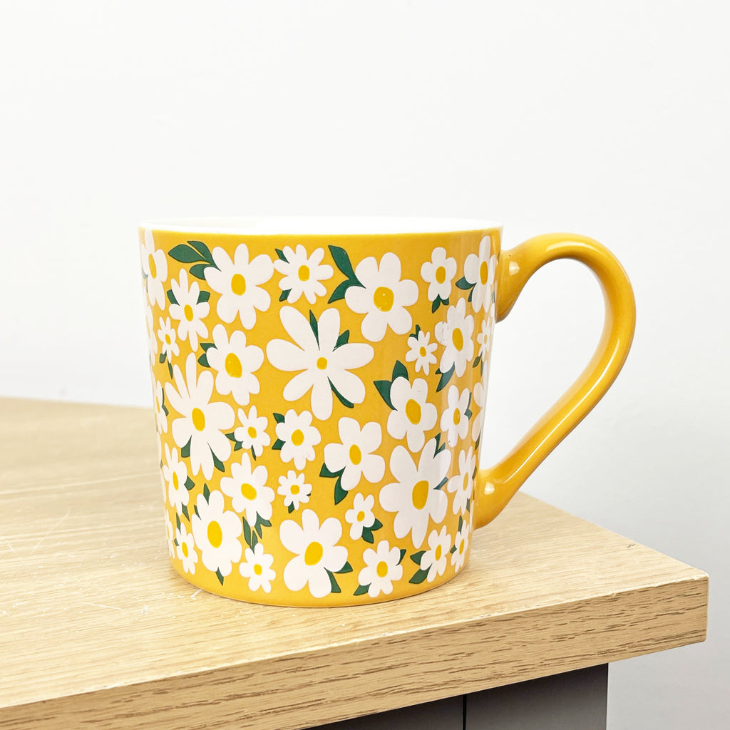 Set of 4 x 350ml Retro Floral Porcelain Mugs - Yellow