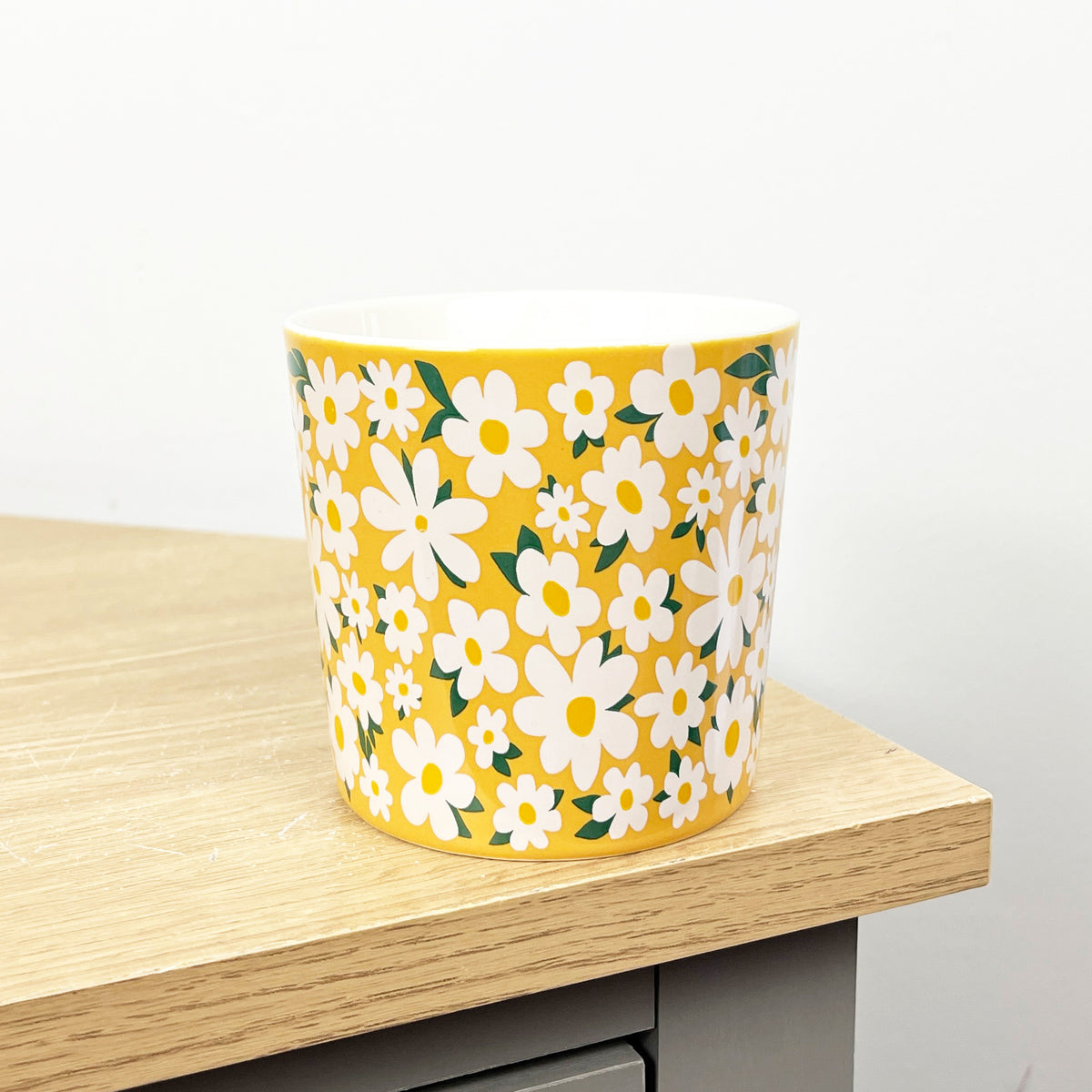 Set of 4 x 350ml Retro Floral Porcelain Mugs - Yellow