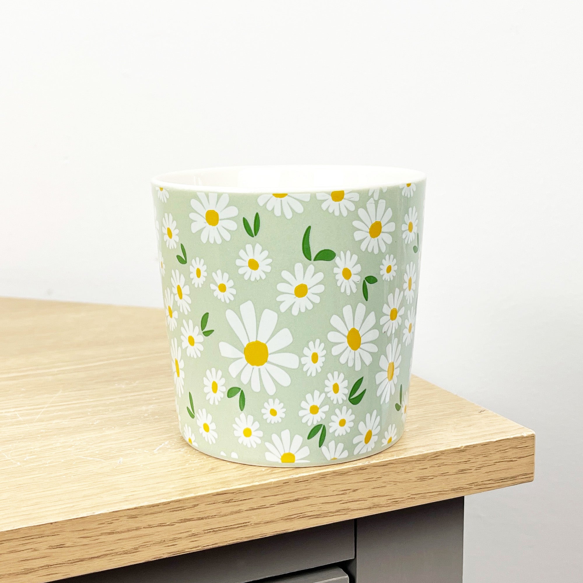 Set of 4 x 350ml Retro Floral Porcelain Mugs - Green