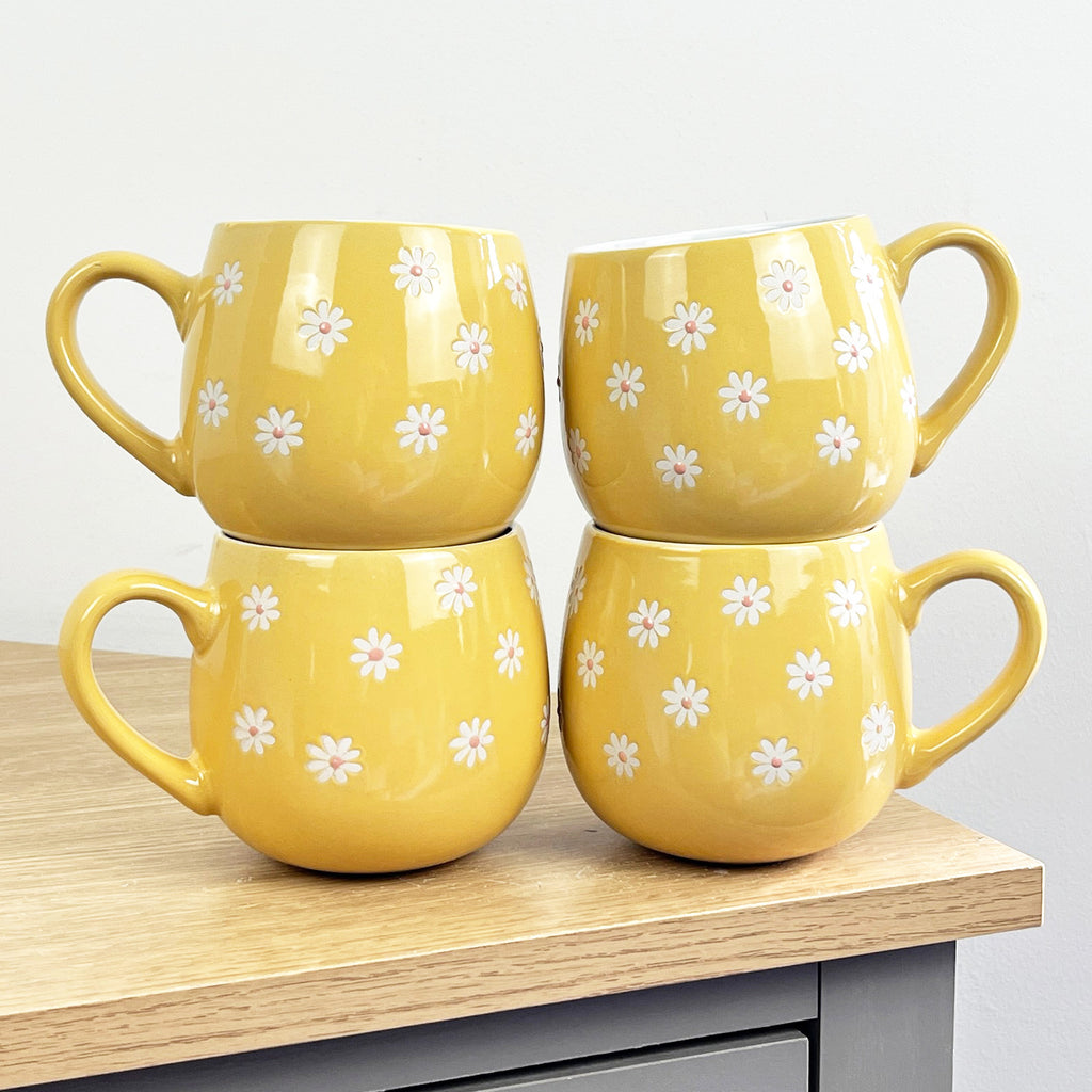 Set of 4 x 400ml Floral Daisy Stoneware Mugs - Yellow