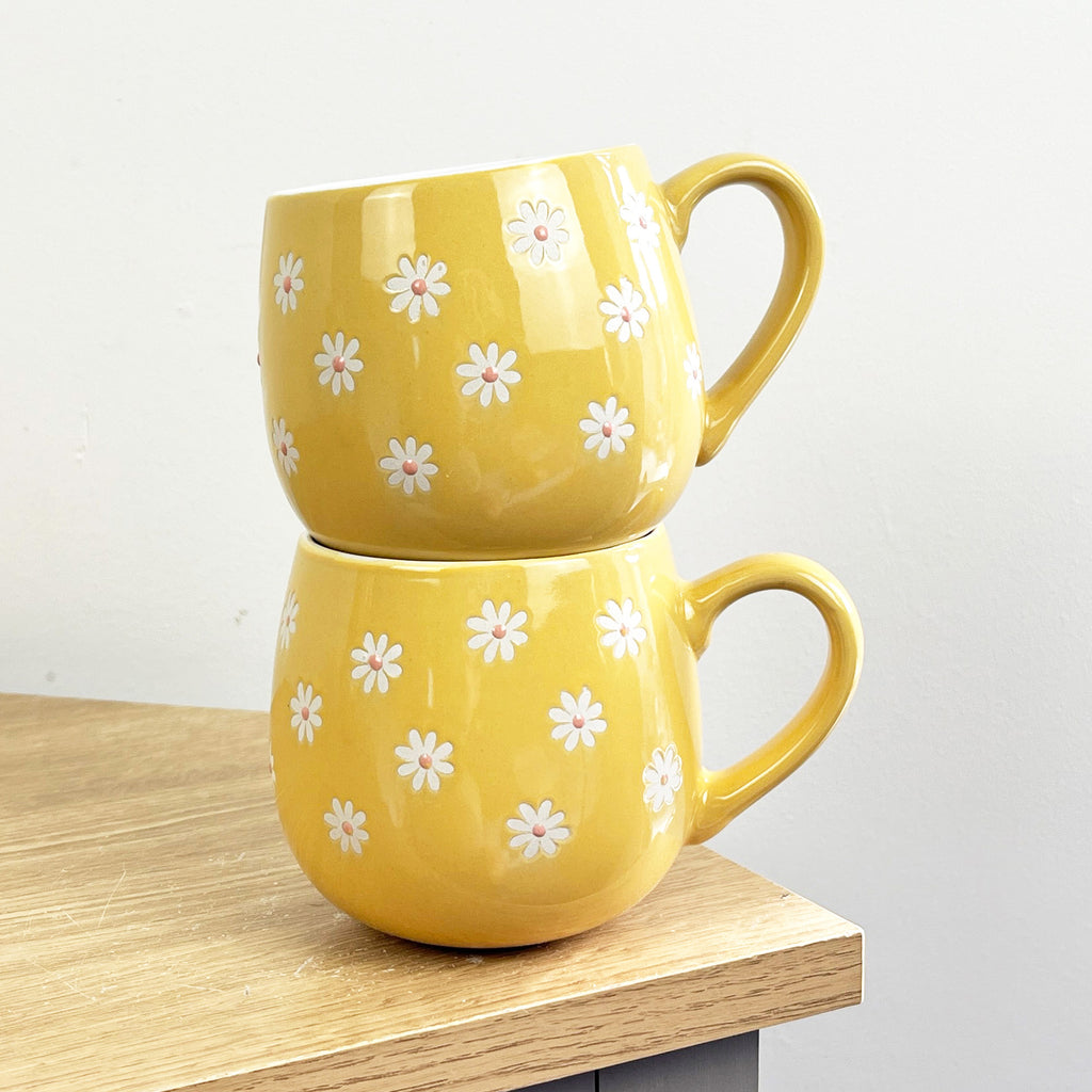 Set of 2 x 400ml Floral Daisy Stoneware Mugs - Yellow