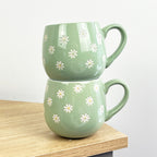 Set of 2 x 400ml Floral Daisy Stoneware Mugs - Green
