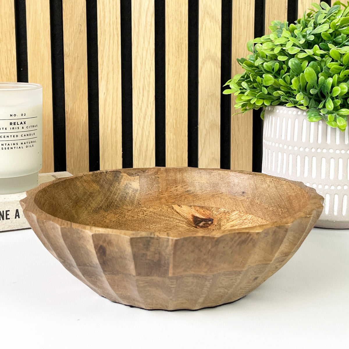 22.5cm Small Round Scalloped Mango Wood Bowl