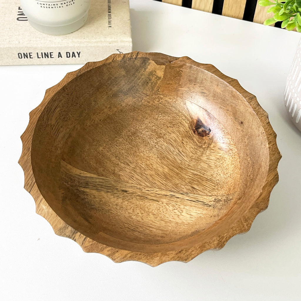 22.5cm Small Round Scalloped Mango Wood Bowl