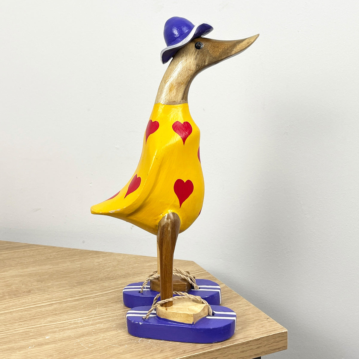 28cm Wooden Love Hearts Duck Ornament / Figurine