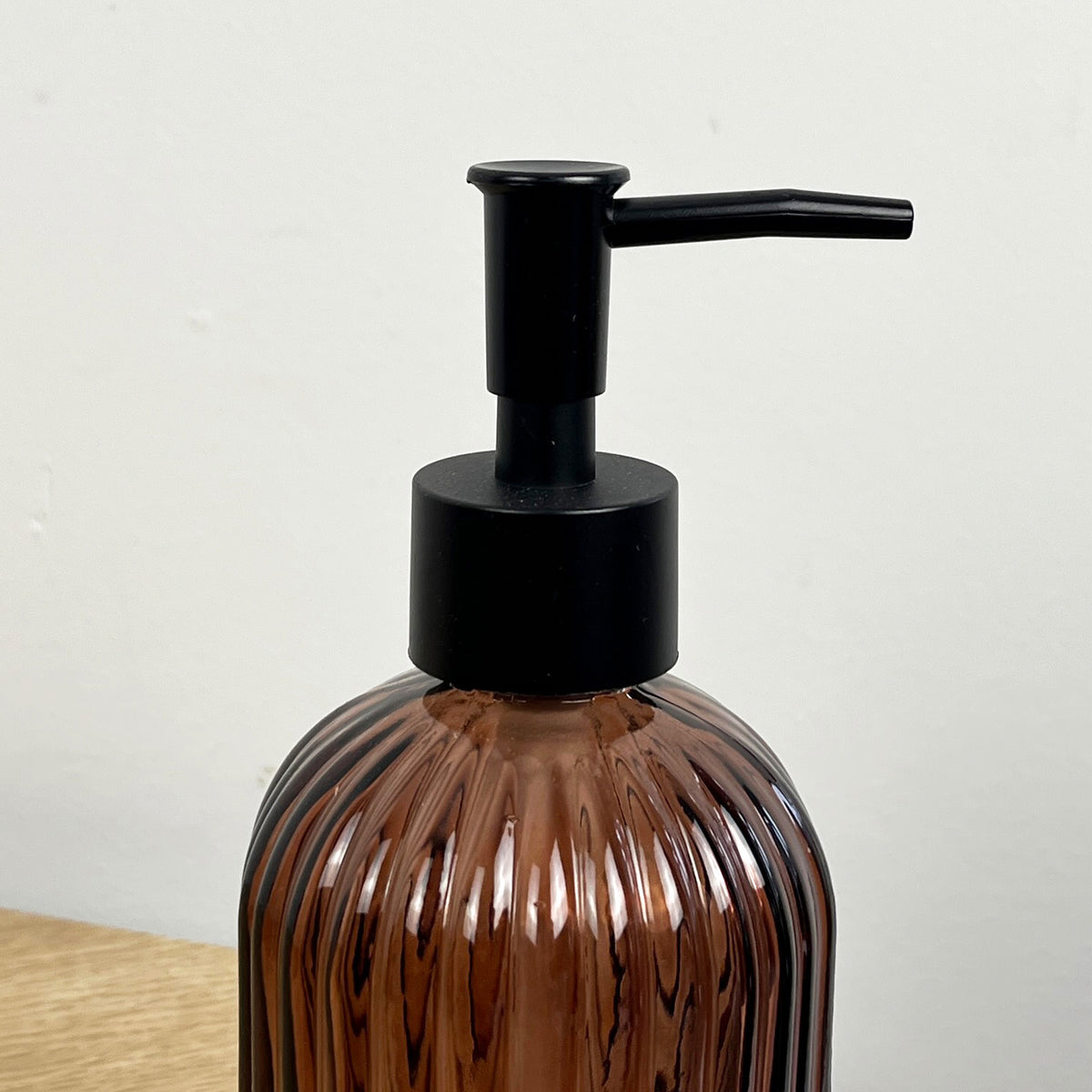 Set of 2 x 350ml Ribbed Glass Soap Dispenser – Amber