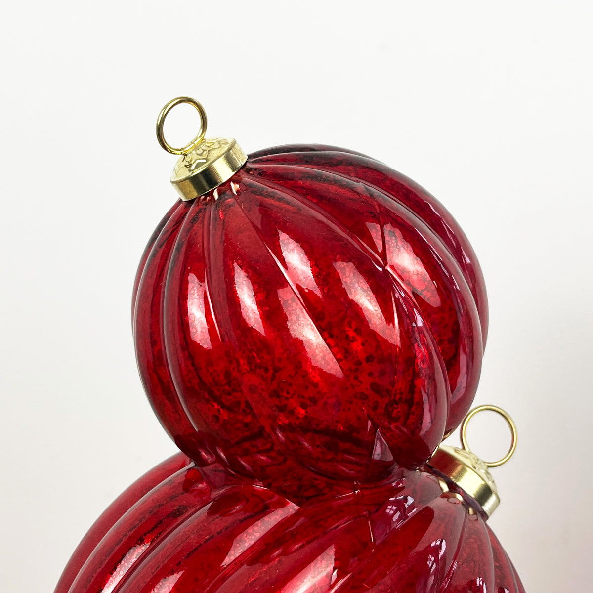 35.5cm Glass Light Up Baubles Ornament – Red