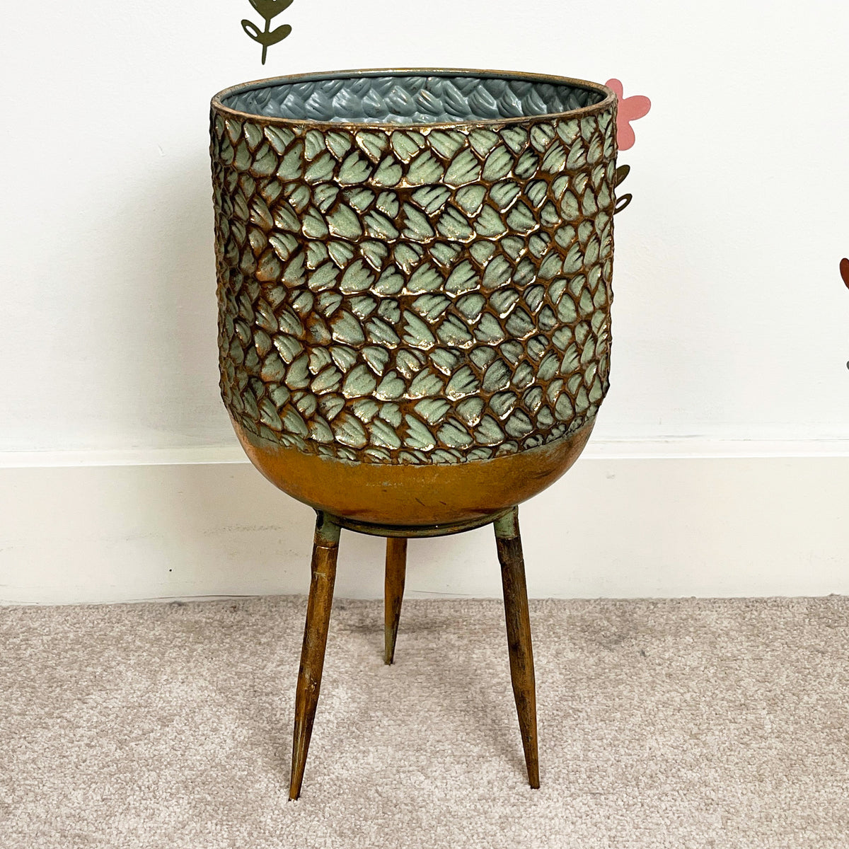 39.5cm Vintage Style Indoor Floor Planter – Gold