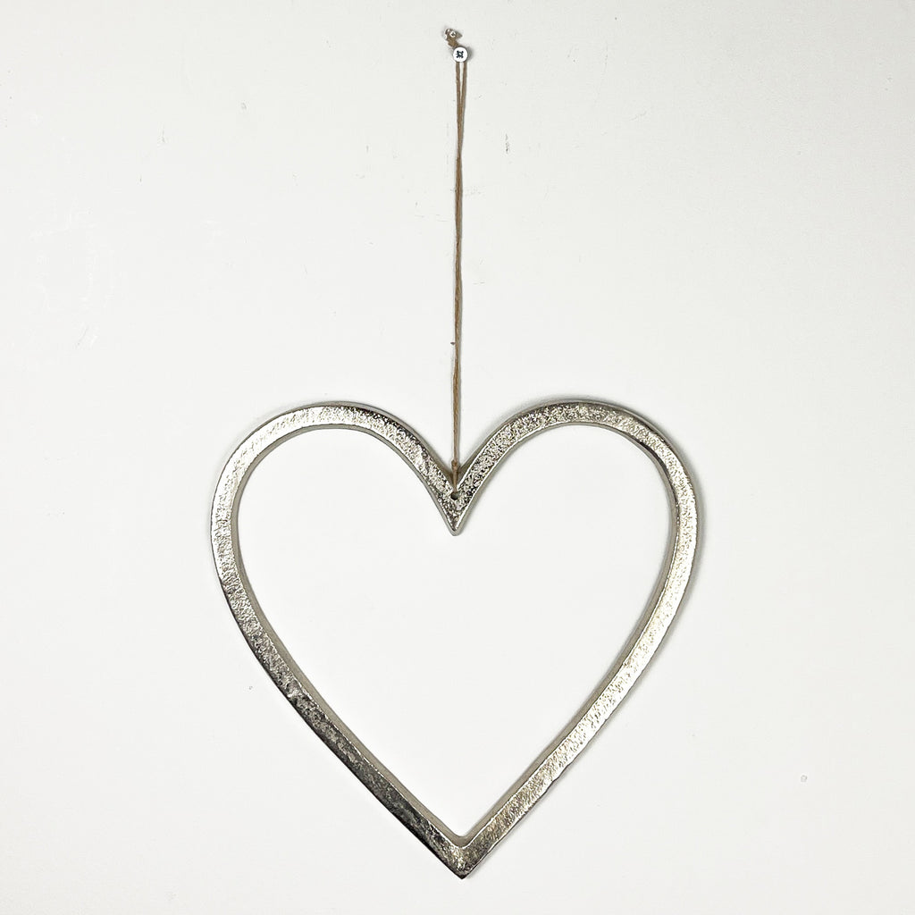 29cm Large Metal Hanging Heart Decoration – Aluminium
