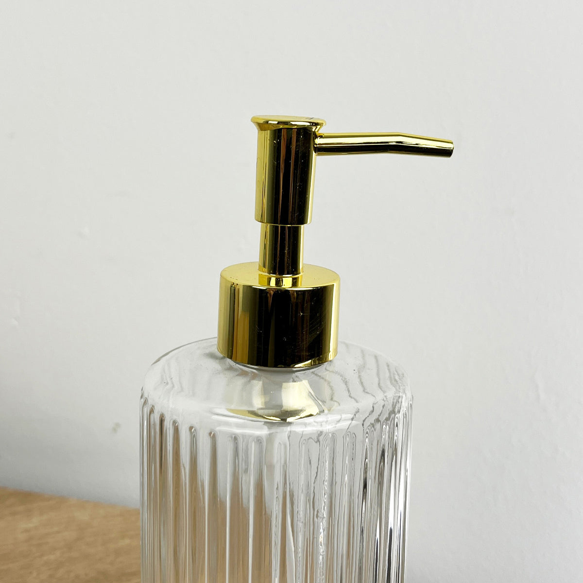 2 x 400ml Glass Lotion Dispenser with Pump - Clear
