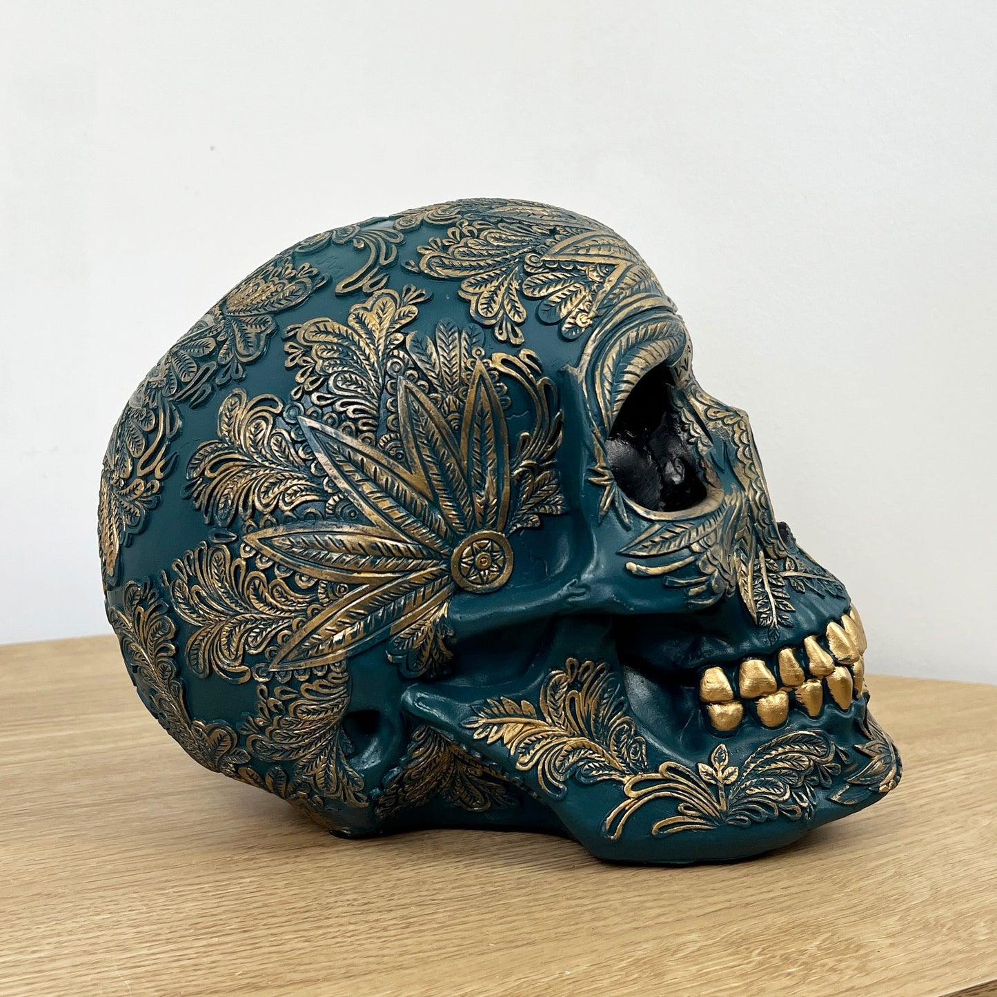 20cm Large Aztec Skull Ornament - Resin