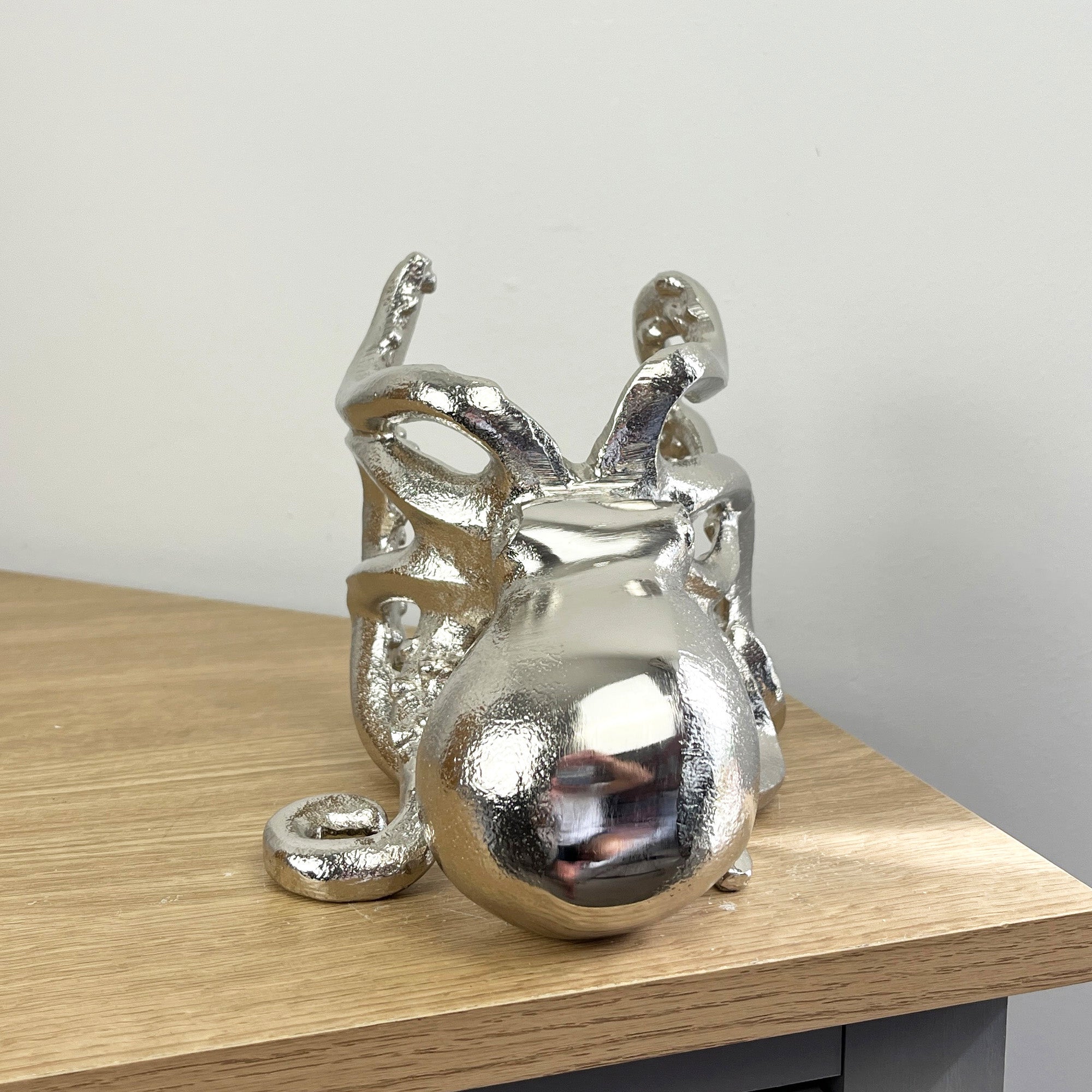 Metal Octopus Wine Bottle Holder - Silver