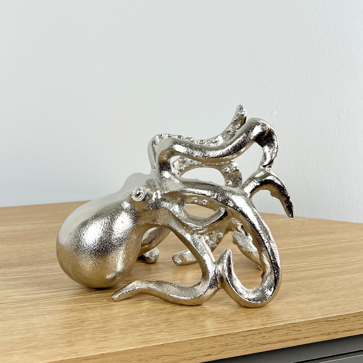 Metal Octopus Wine Bottle Holder - Silver