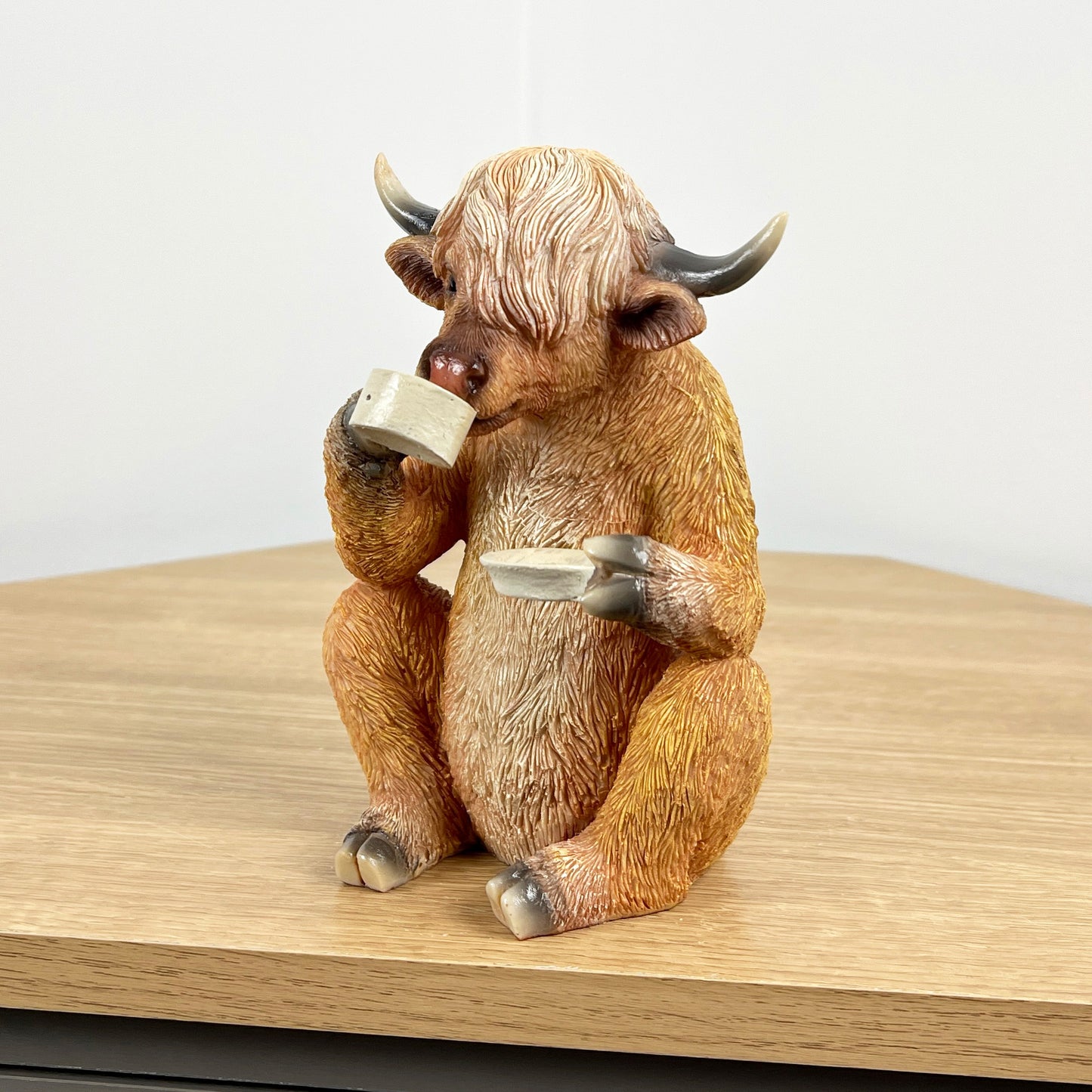 Tea Drinking Highland Cow Ornament - Resin