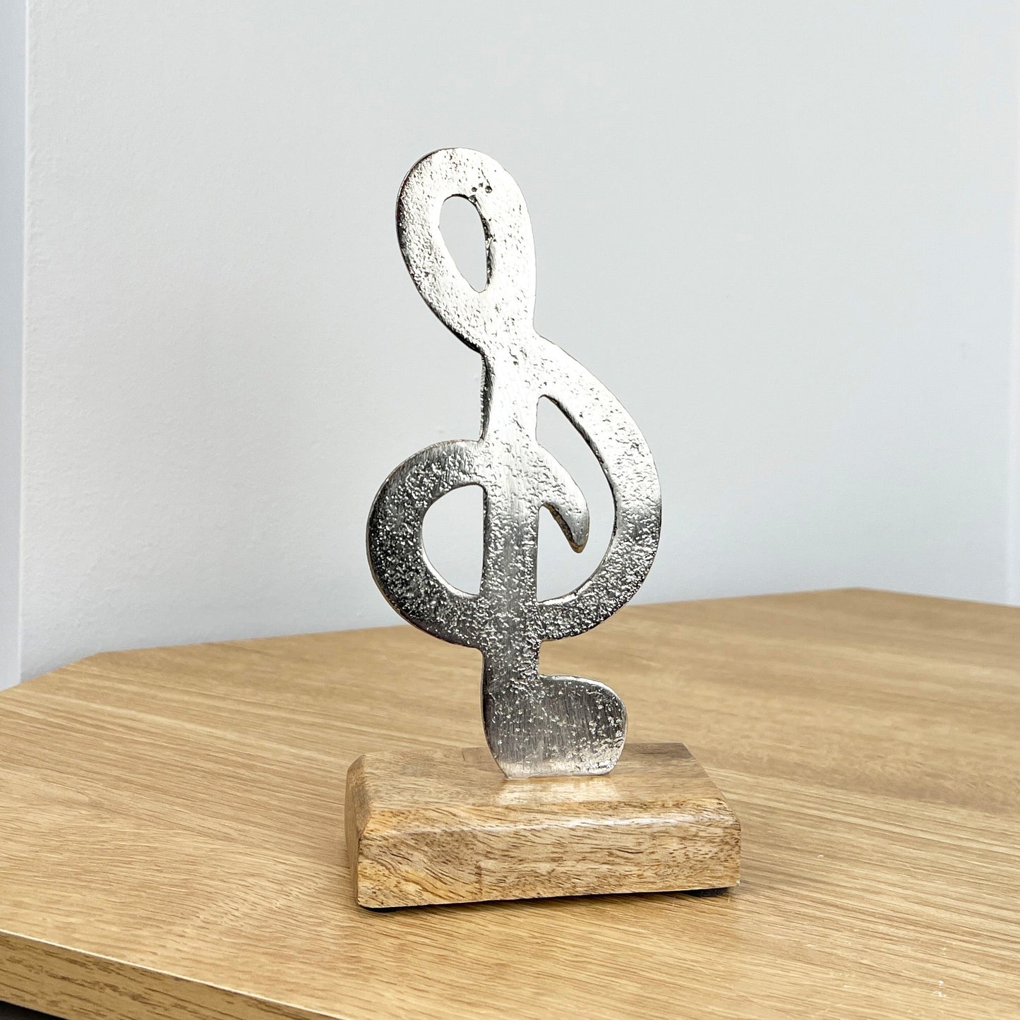 20cm Metal Treble Clef on Wood Music Ornament