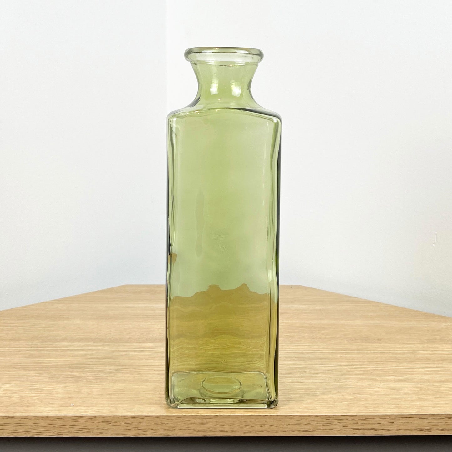 30cm Tall Glass Vase – Green