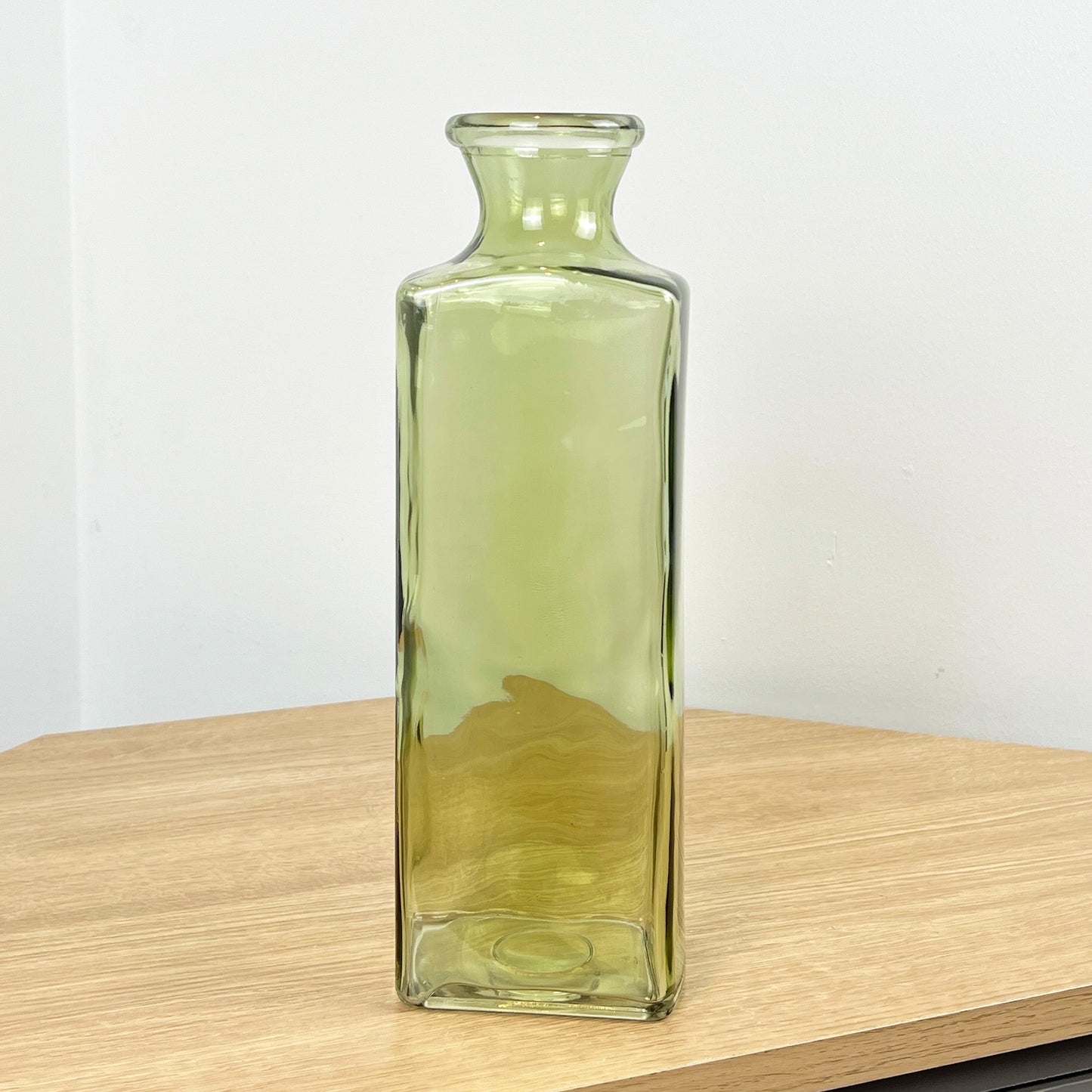 30cm Tall Glass Vase – Green