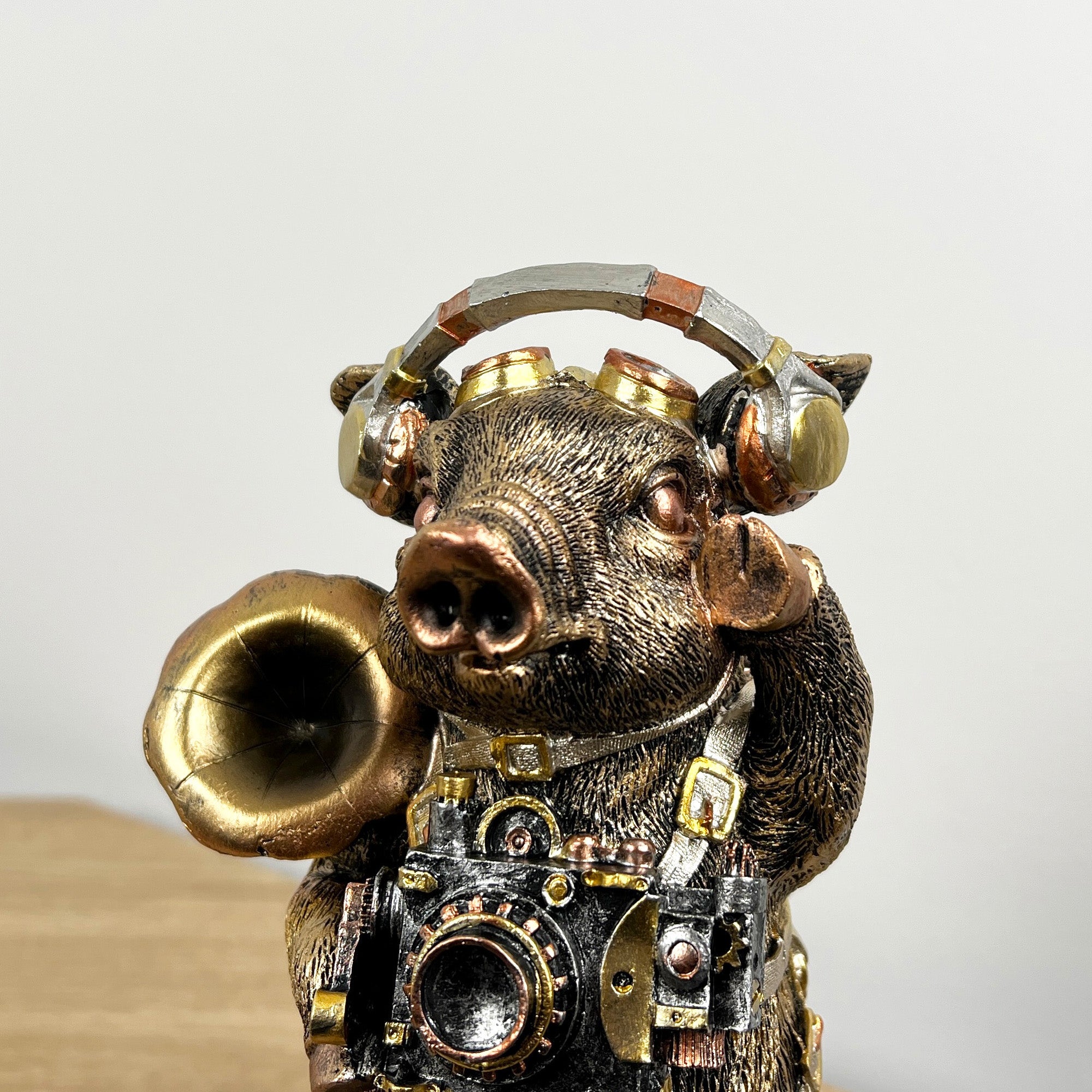 21cm Steampunk Pig Ornament - Resin