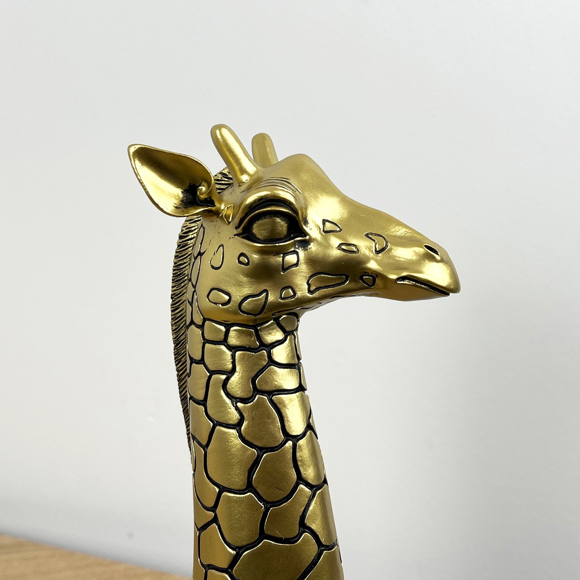 26.5cm Giraffe Head Ornament - Resin