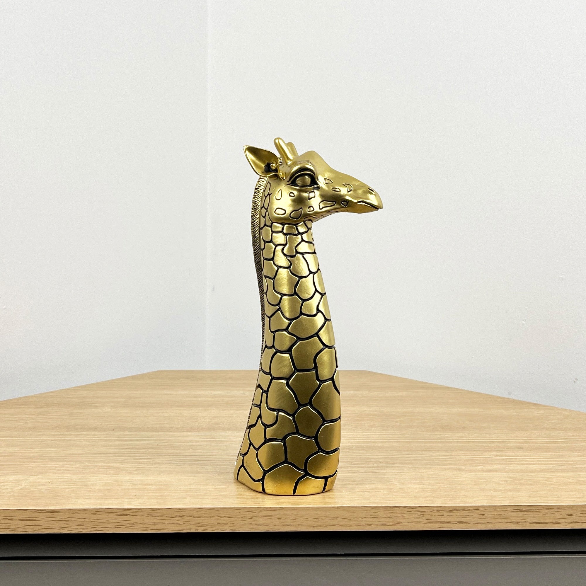 26.5cm Giraffe Head Ornament - Resin