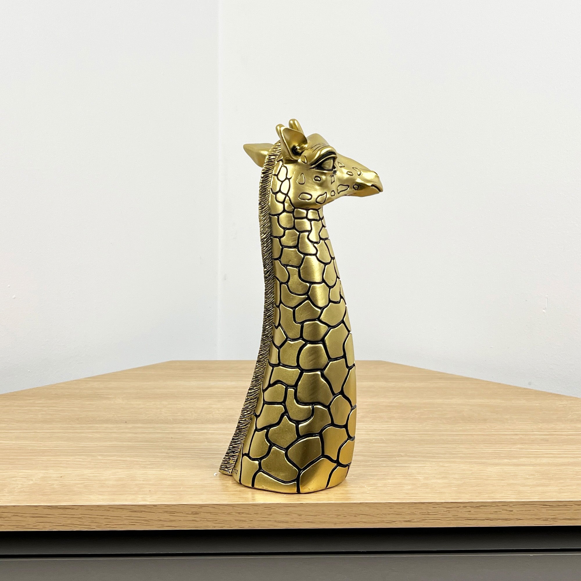26.5cm Giraffe Head Ornament - Resin