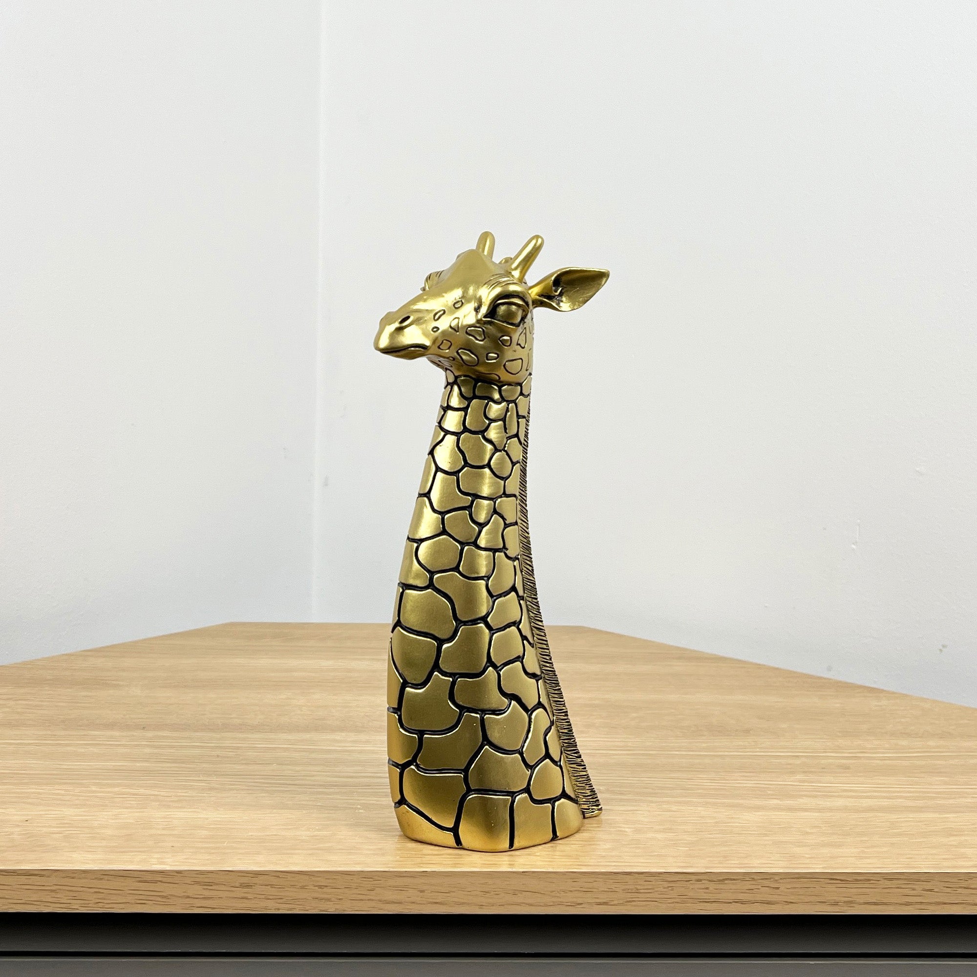 26.5cm Giraffe Head Ornament - Resin