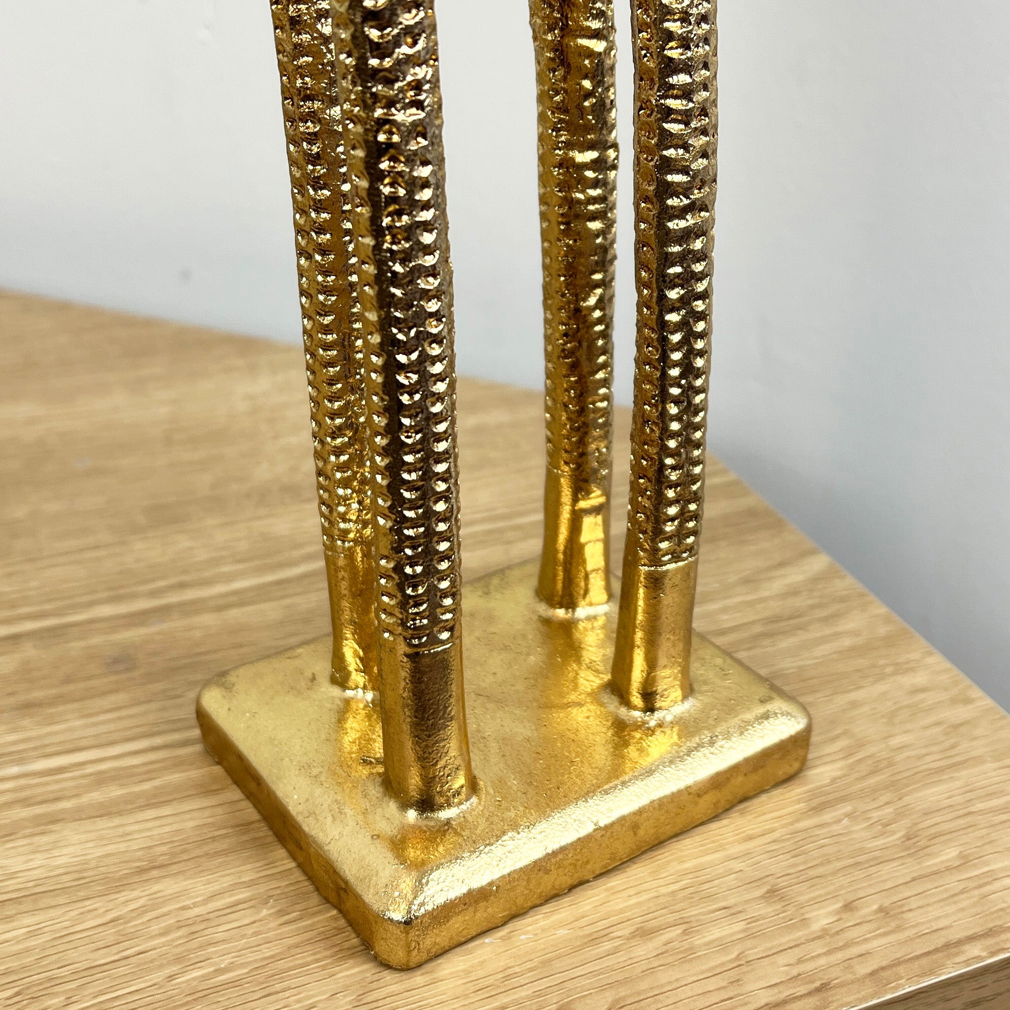 44.5cm Tall Gold Giraffe Ornament - Resin