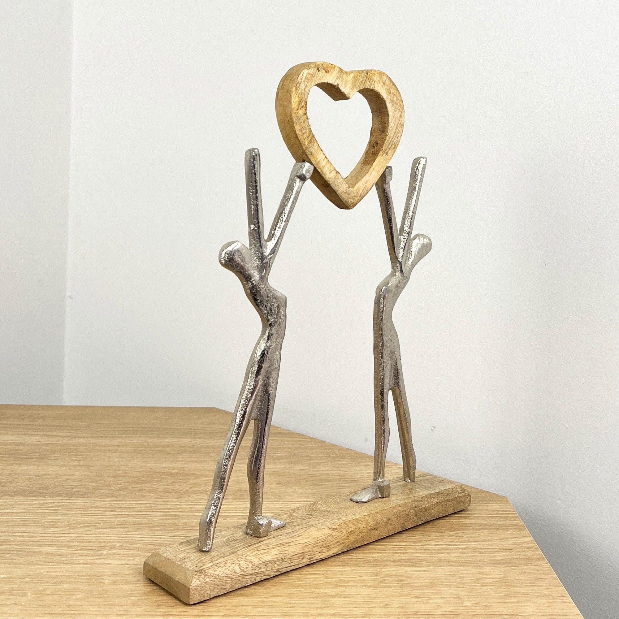 33cm Metal Couple Holding Wooden Heart Ornament / Sculpture on Wood