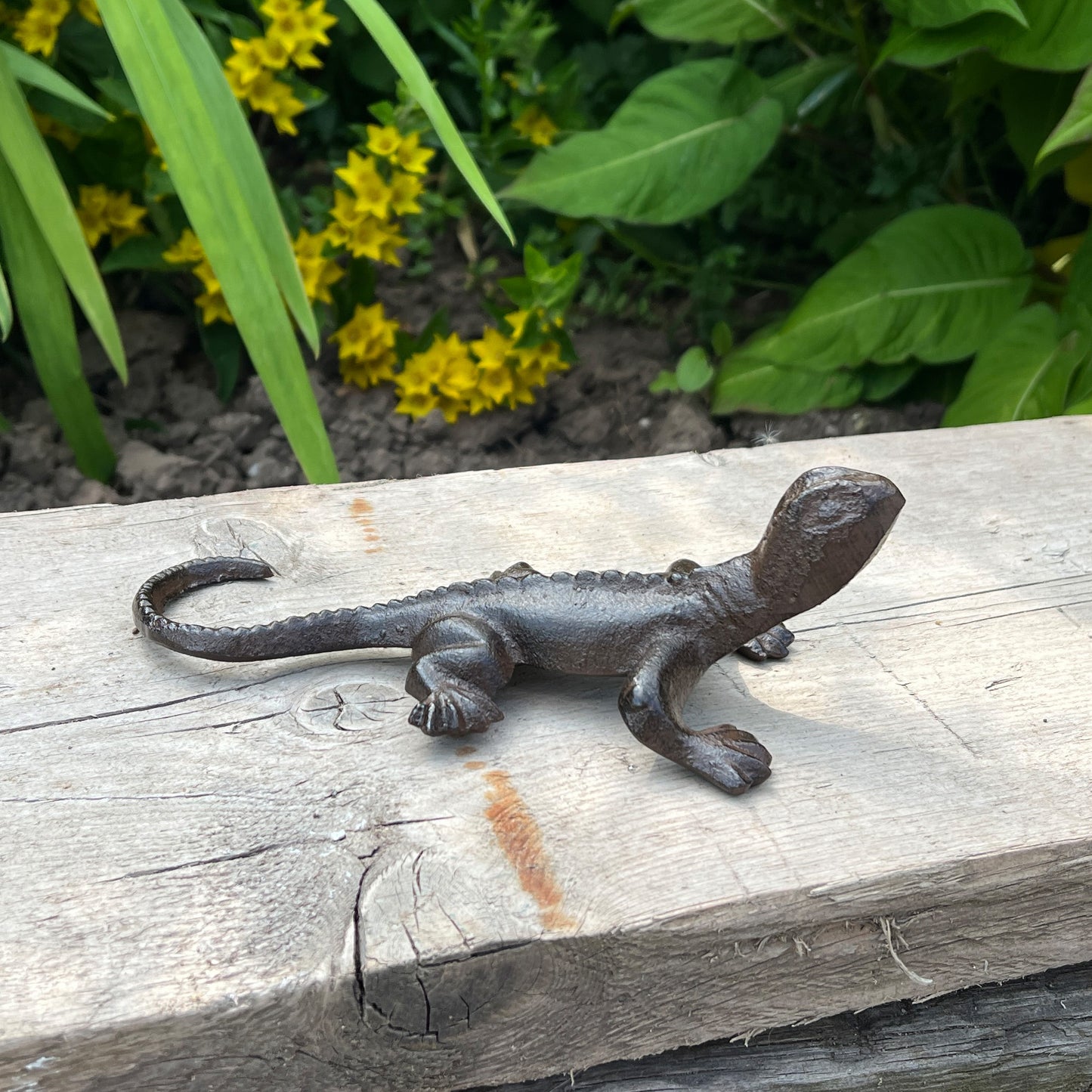 Free-standing Lizard Ornament - Cast Iron