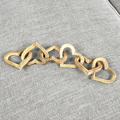 6 Heart Mango Wood Decorative Chain - 30cm