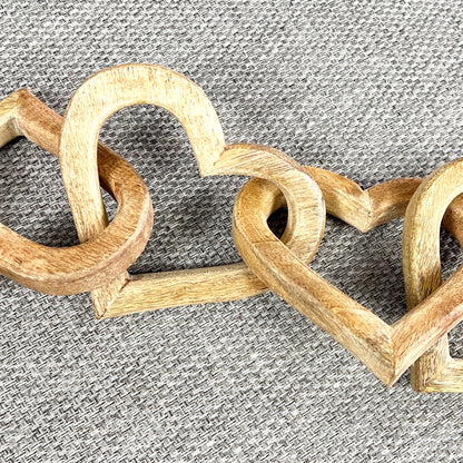 6 Heart Mango Wood Decorative Chain - 30cm